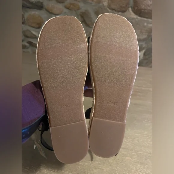 Toms Black and Tan Sandals — Abbey / New in box - Picture 5 of 6